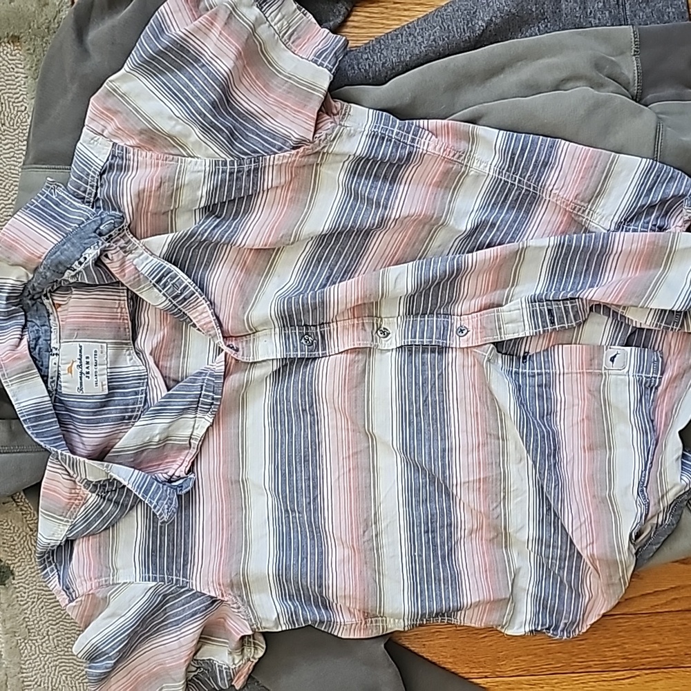 Tommy bahamas button up